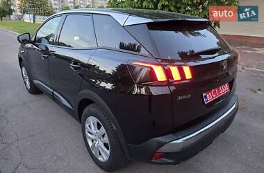 Позашляховик / Кросовер Peugeot 3008 2020 в 