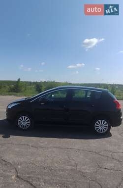 Позашляховик / Кросовер Peugeot 3008 2011 в 