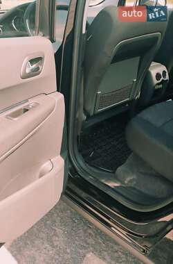 Позашляховик / Кросовер Peugeot 3008 2011 в 
