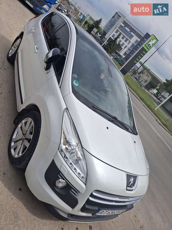 Позашляховик / Кросовер Peugeot 3008 2012 в Івано-Франківську фото 10 Позашляховик / Кросовер Peugeot 3008 2012 в Івано-Франківську