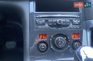 Внедорожник / Кроссовер Peugeot 3008 2012 в 