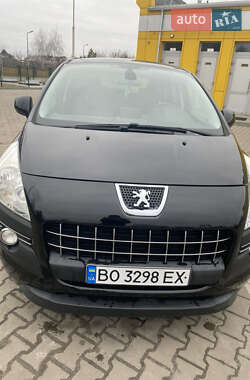 Позашляховик / Кросовер Peugeot 3008 2010 в 
