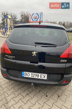 Позашляховик / Кросовер Peugeot 3008 2010 в 