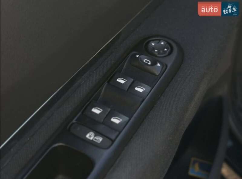Внедорожник / Кроссовер Peugeot 3008 2013 в Шептицькому