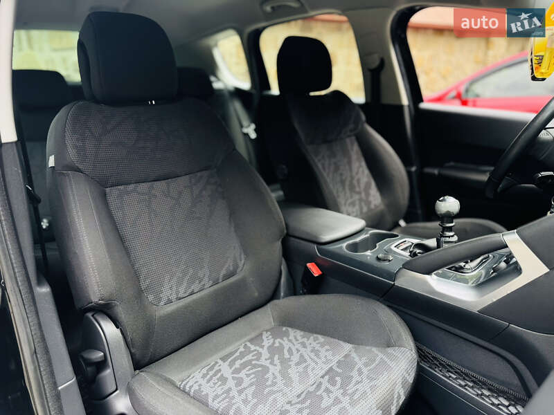 Позашляховик / Кросовер Peugeot 3008 2010 в Чернівцях