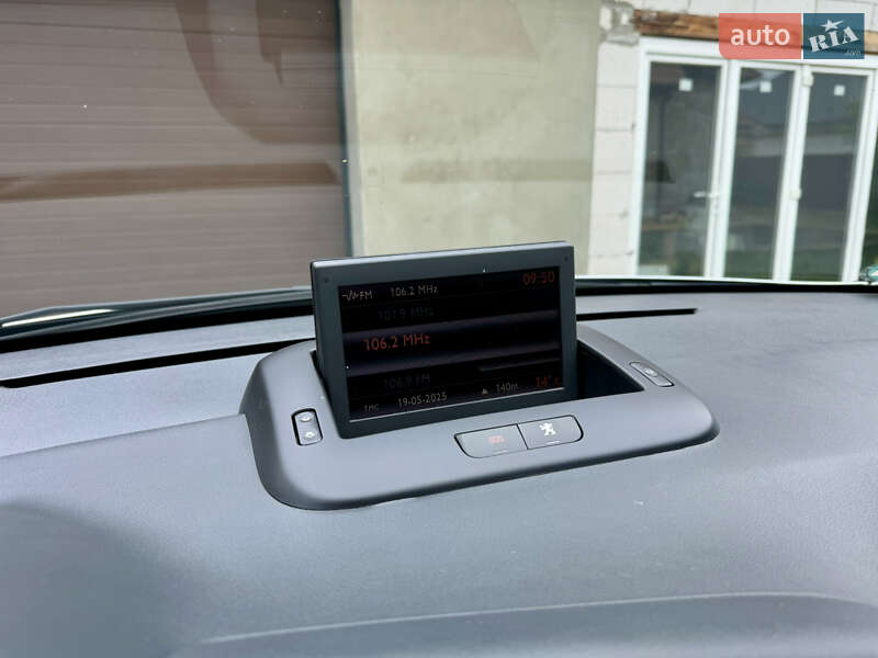 Позашляховик / Кросовер Peugeot 3008 2011 в Луцьку