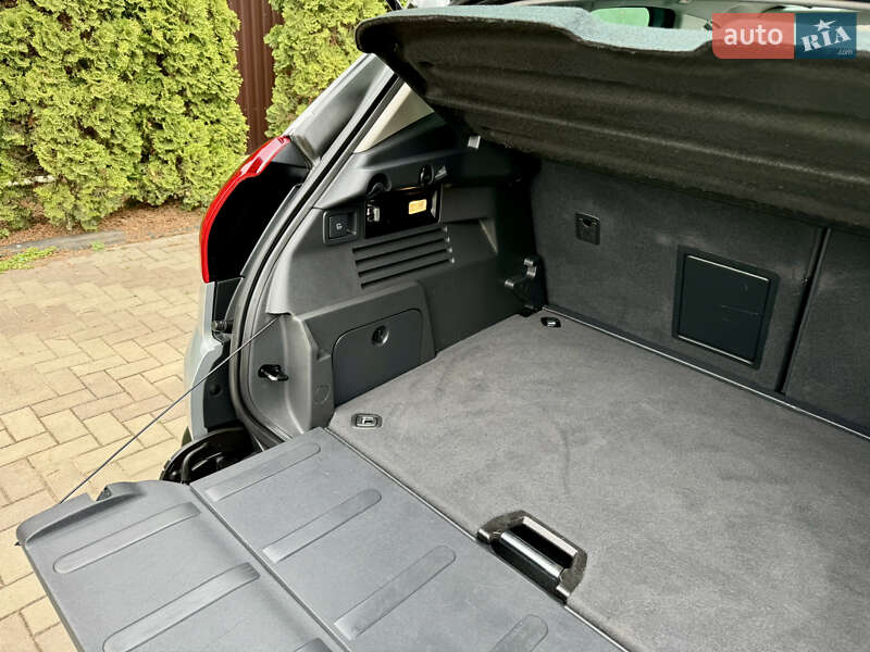 Позашляховик / Кросовер Peugeot 3008 2011 в Луцьку