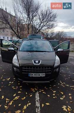 Внедорожник / Кроссовер Peugeot 3008 2009 в 