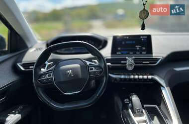 Позашляховик / Кросовер Peugeot 3008 2019 в 