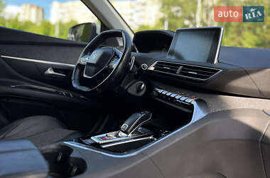Внедорожник / Кроссовер Peugeot 3008 2018 в 