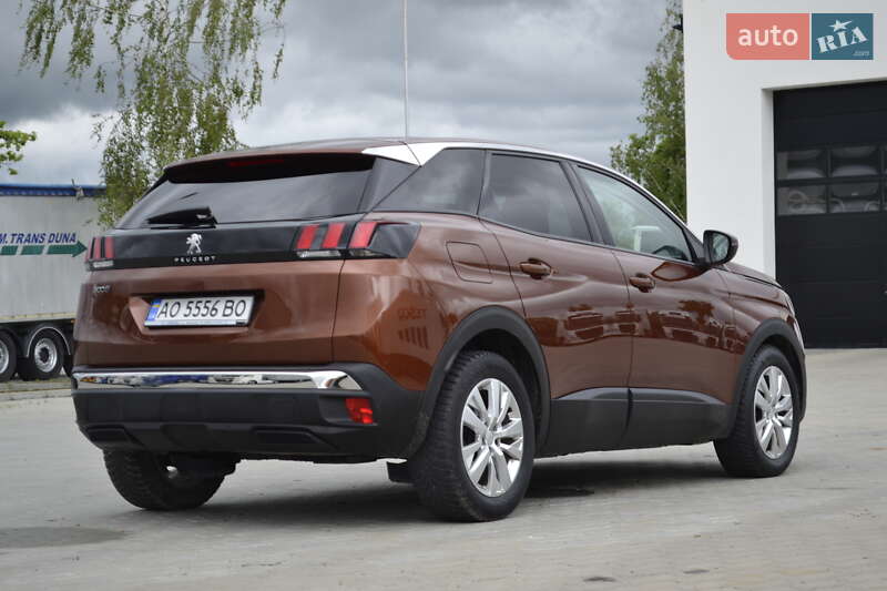 Позашляховик / Кросовер Peugeot 3008 2017 в Хусті