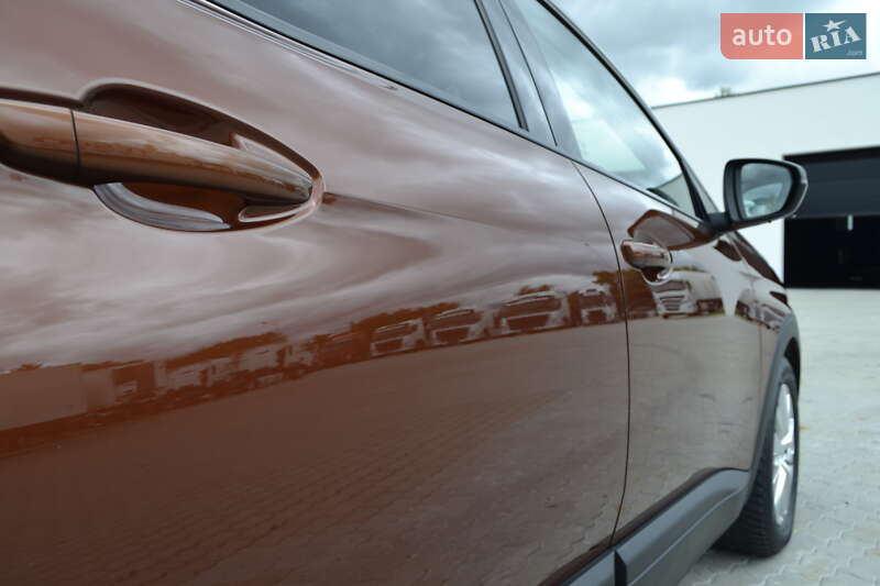 Позашляховик / Кросовер Peugeot 3008 2017 в Хусті