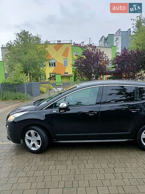 Внедорожник / Кроссовер Peugeot 3008 2013 в Ивано-Франковске