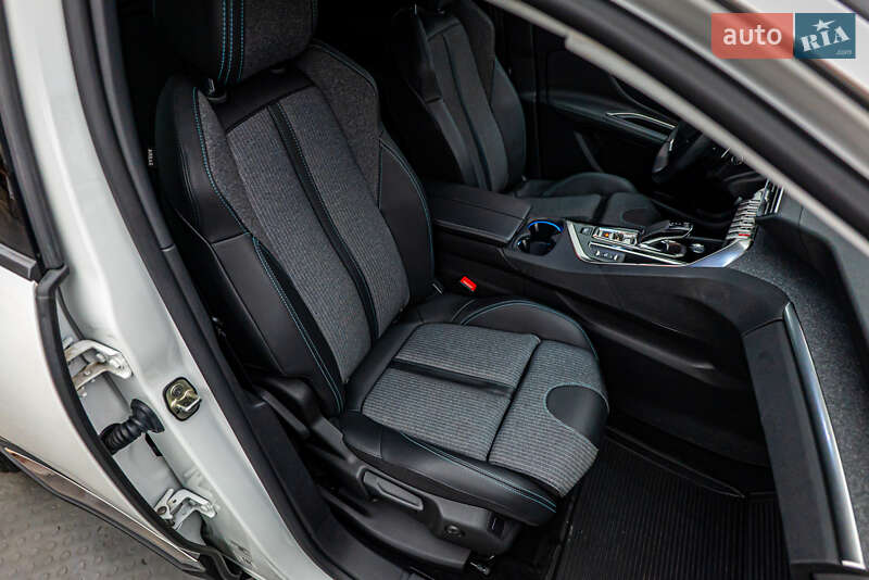 Позашляховик / Кросовер Peugeot 3008 2021 в Києві