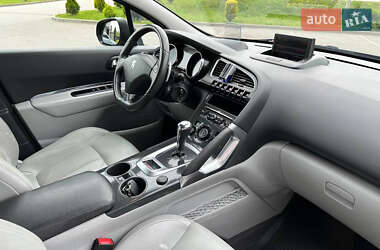 Внедорожник / Кроссовер Peugeot 3008 2012 в 