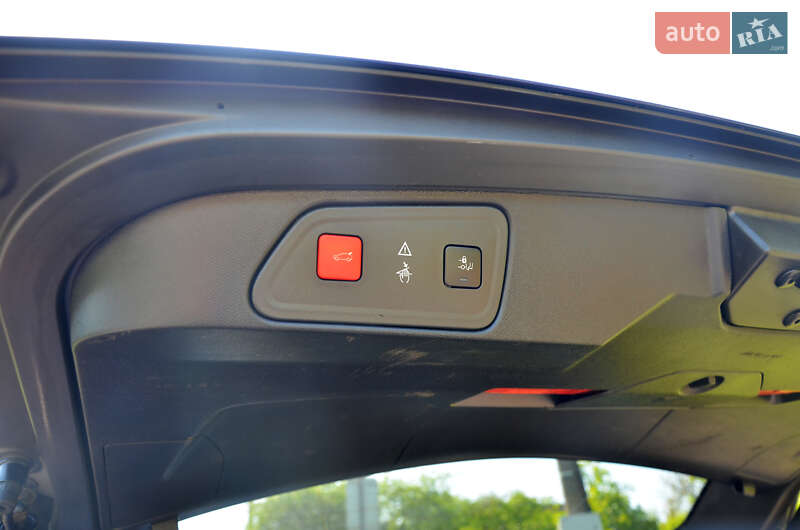 Позашляховик / Кросовер Peugeot 3008 2018 в Вінниці