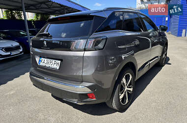 Позашляховик / Кросовер Peugeot 3008 2021 в 