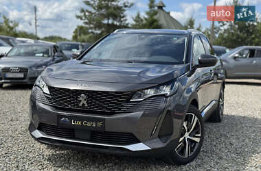 Позашляховик / Кросовер Peugeot 3008 2021 в 