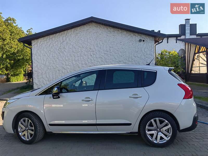 Позашляховик / Кросовер Peugeot 3008 2013 в Косові