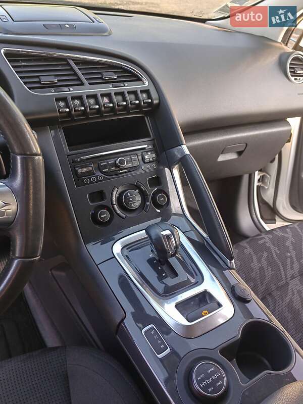 Позашляховик / Кросовер Peugeot 3008 2013 в Косові