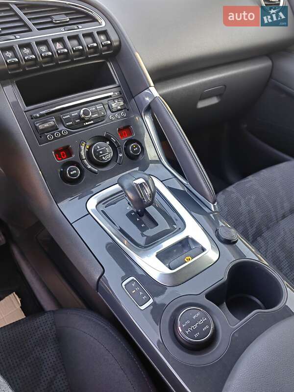 Позашляховик / Кросовер Peugeot 3008 2013 в Косові