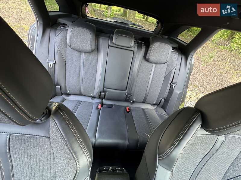 Позашляховик / Кросовер Peugeot 3008 2017 в Самборі