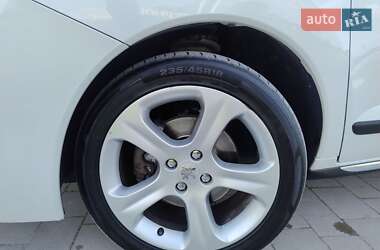 Внедорожник / Кроссовер Peugeot 3008 2011 в 