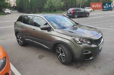 Внедорожник / Кроссовер Peugeot 3008 2017 в 