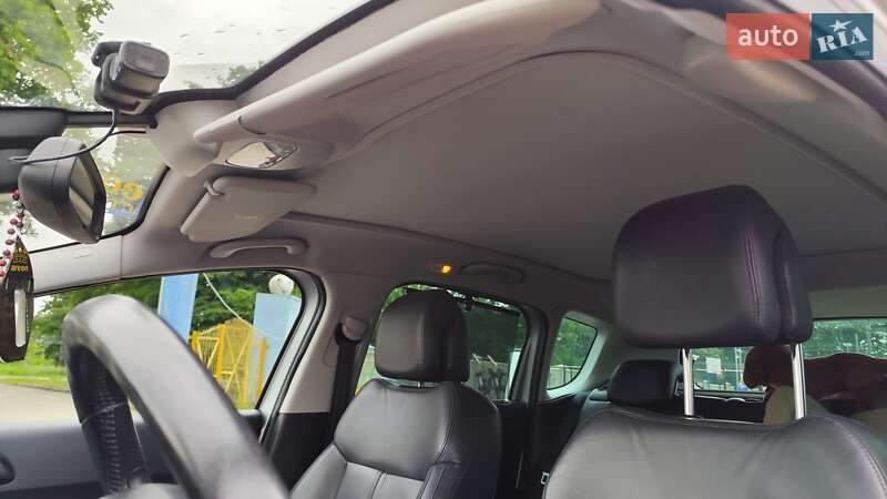 Позашляховик / Кросовер Peugeot 3008 2010 в Стрию