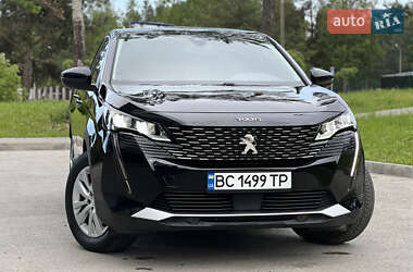 Внедорожник / Кроссовер Peugeot 3008 2021 в Новояворовске