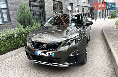 Позашляховик / Кросовер Peugeot 3008 2020 в 