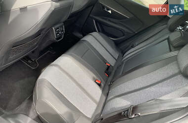 Позашляховик / Кросовер Peugeot 3008 2020 в 