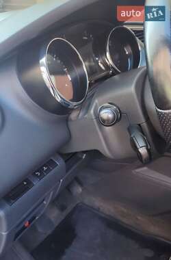 Внедорожник / Кроссовер Peugeot 3008 2010 в 