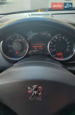 Внедорожник / Кроссовер Peugeot 3008 2010 в 