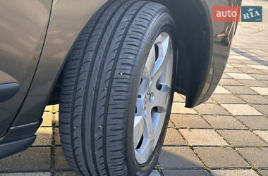 Внедорожник / Кроссовер Peugeot 3008 2011 в 