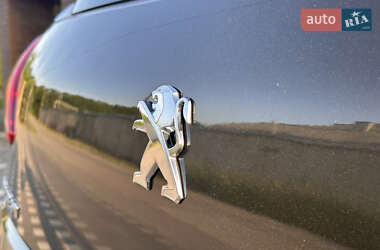 Внедорожник / Кроссовер Peugeot 3008 2011 в 