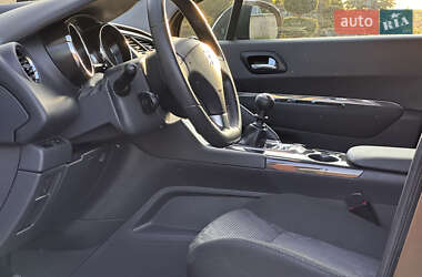 Внедорожник / Кроссовер Peugeot 3008 2011 в 