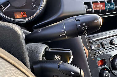 Внедорожник / Кроссовер Peugeot 3008 2011 в 