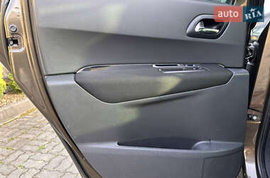 Внедорожник / Кроссовер Peugeot 3008 2011 в 