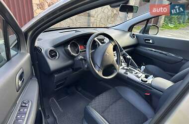 Позашляховик / Кросовер Peugeot 3008 2014 в 