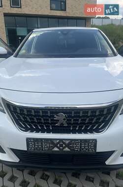 Внедорожник / Кроссовер Peugeot 3008 2018 в 