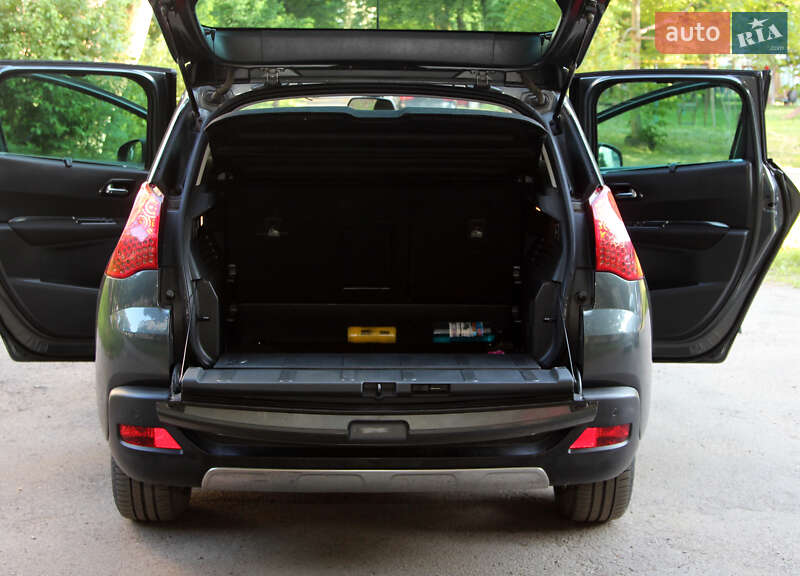 Позашляховик / Кросовер Peugeot 3008 2011 в Івано-Франківську
