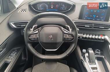 Позашляховик / Кросовер Peugeot 3008 2020 в 