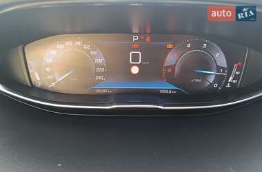 Позашляховик / Кросовер Peugeot 3008 2020 в 