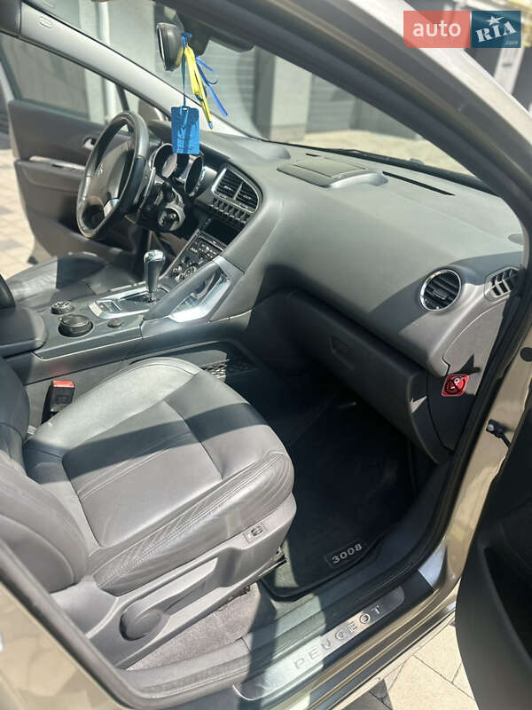 Позашляховик / Кросовер Peugeot 3008 2009 в Івано-Франківську