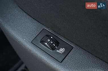 Внедорожник / Кроссовер Peugeot 3008 2011 в 