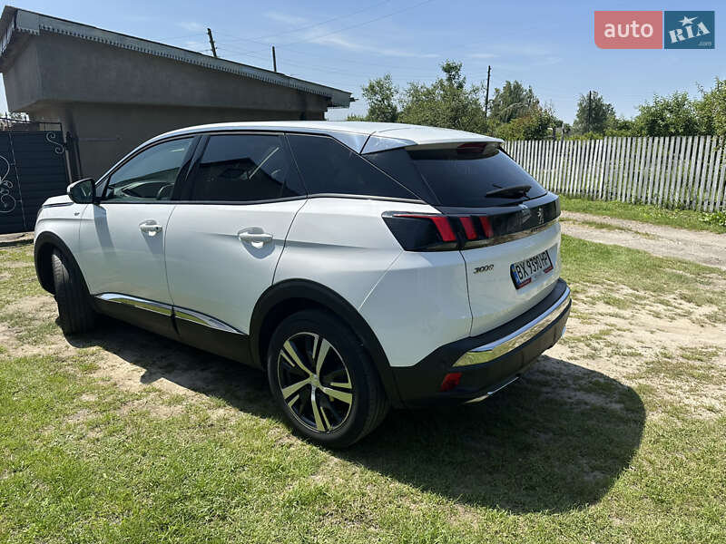 Позашляховик / Кросовер Peugeot 3008 2017 в Шепетівці