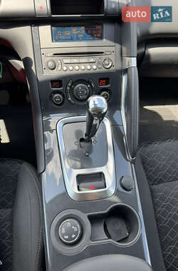 Внедорожник / Кроссовер Peugeot 3008 2015 в 