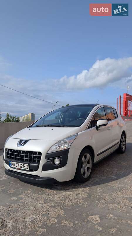 Позашляховик / Кросовер Peugeot 3008 2010 в Києві