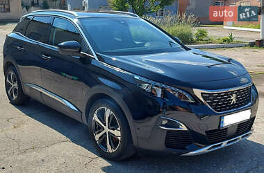 Позашляховик / Кросовер Peugeot 3008 2019 в 
